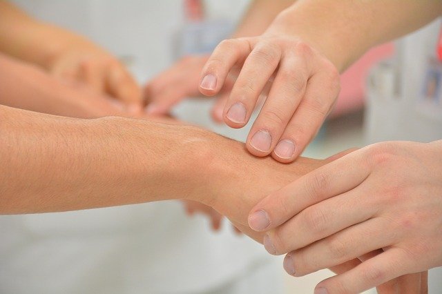centro medico de la mano servicios